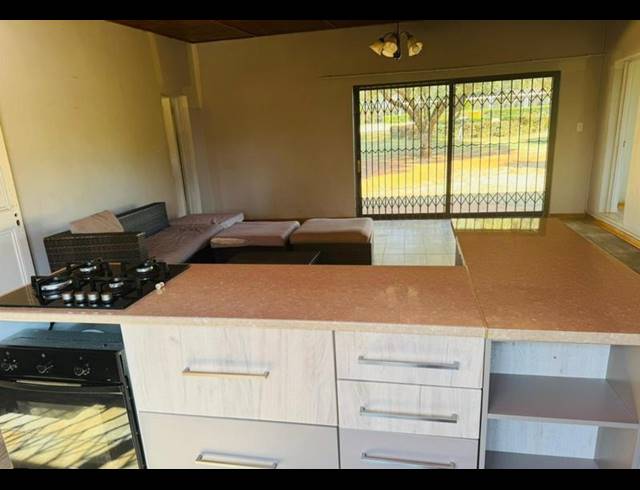 2 BEDROOM PROPERTY TO RENT IN PRESIDENT PARK